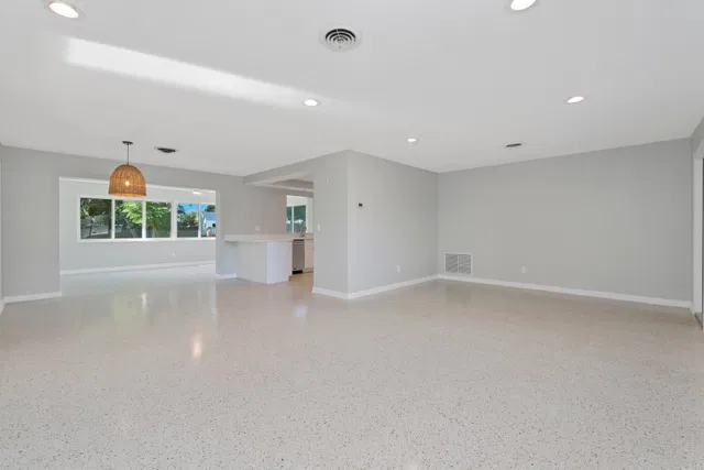 Rocky Point Residence photo 18