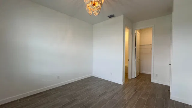  Residence photo 14