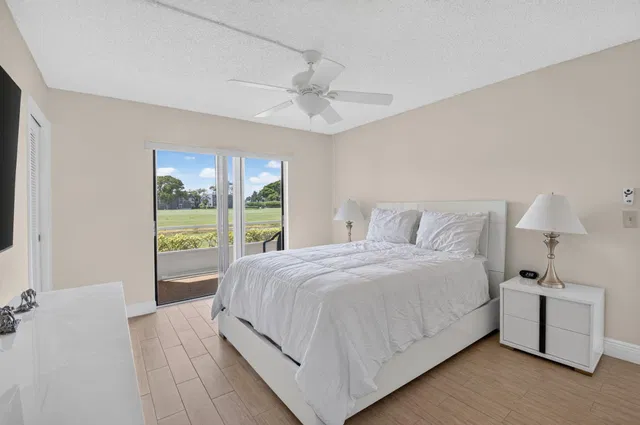  Unit 441 photo 18