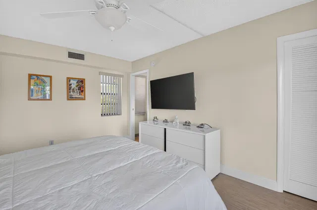  Unit 441 photo 20