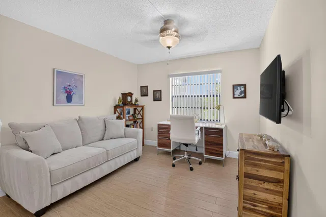  Unit 441 photo 30