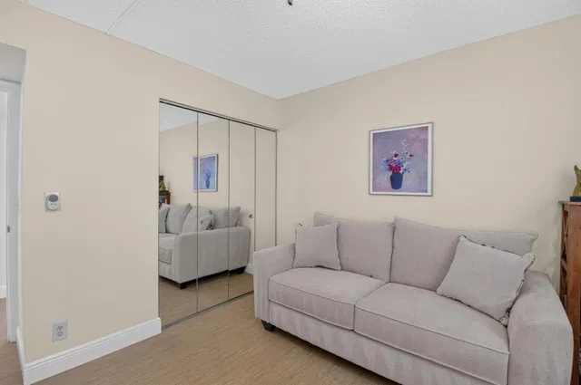  Unit 441 photo 31