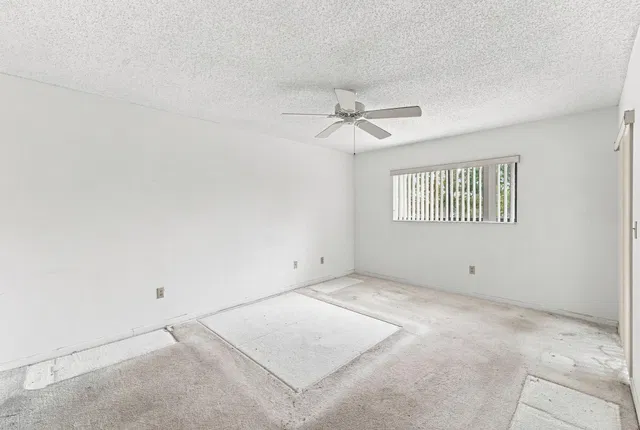Unit 314 photo 13