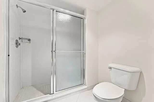 Unit 314 photo 17