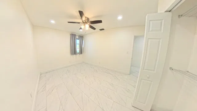 Residence photo 16
