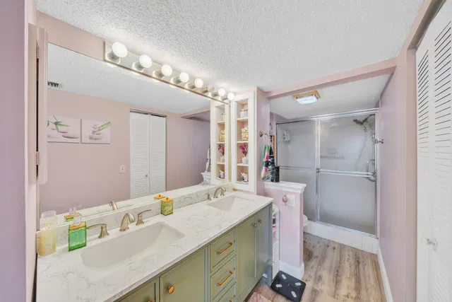  Unit 1626 photo 30