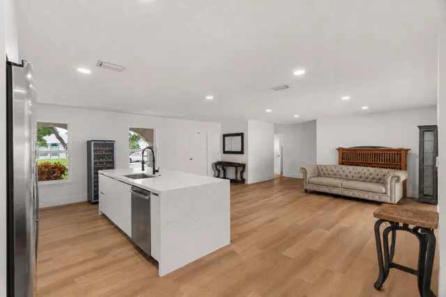  Residence photo 5