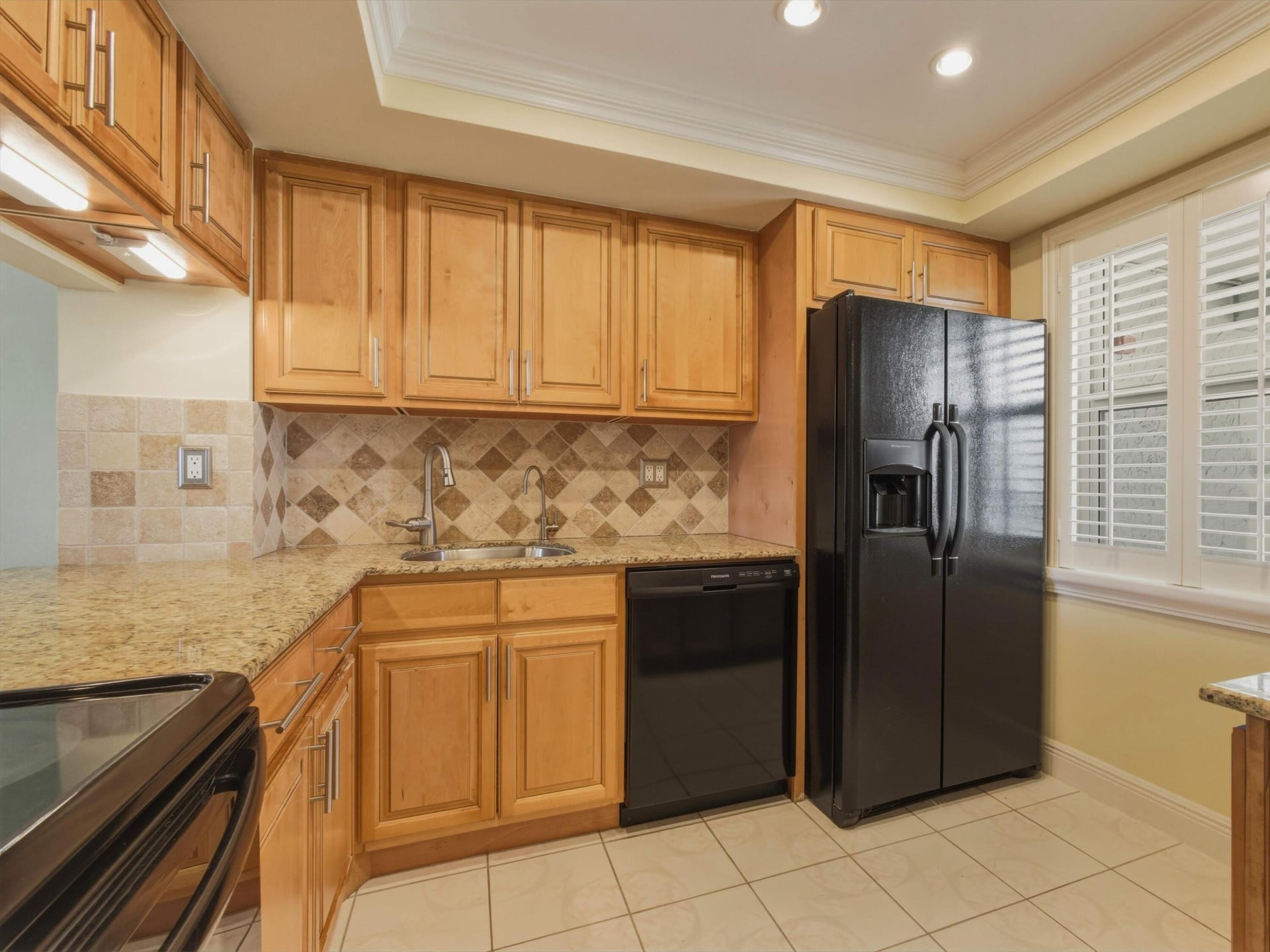 Unit 1136 photo 3