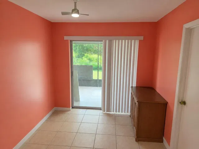 Residence photo 19