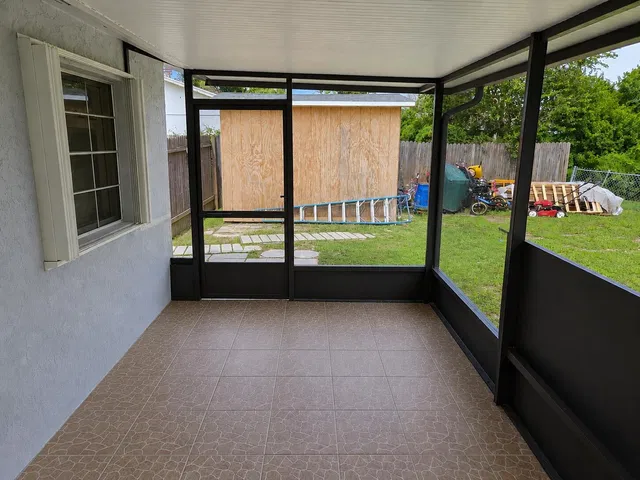Residence photo 20
