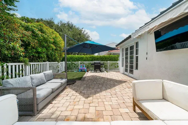 Residence photo 23