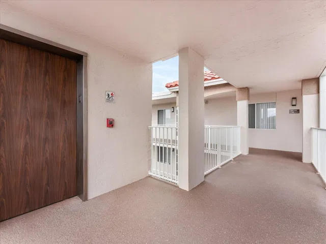 Unit 405 photo 6