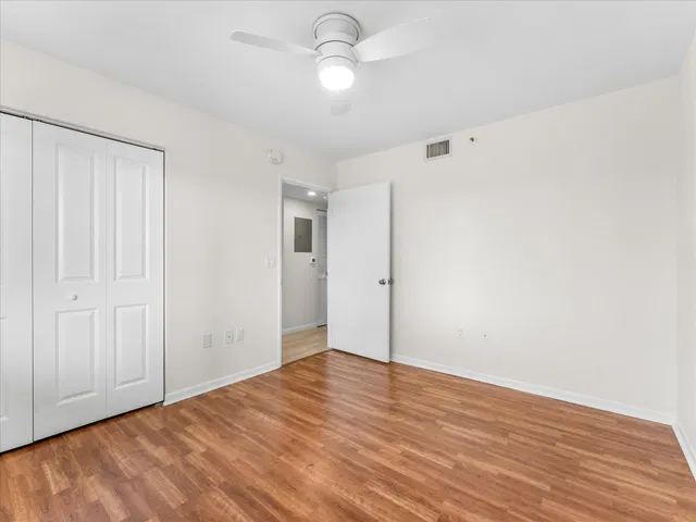 Unit 405 photo 29