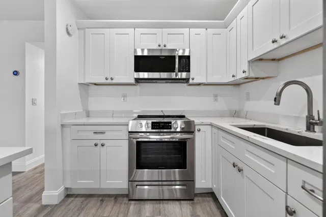 Unit 311 photo 8