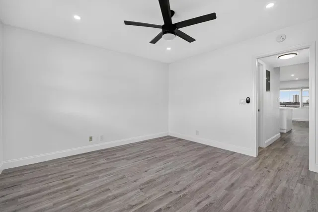 Unit 311 photo 13