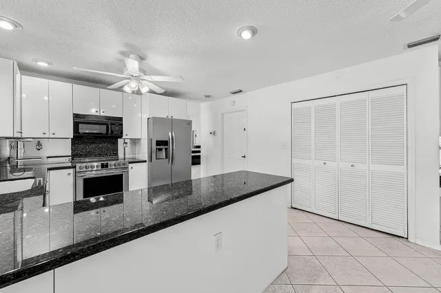 Residence photo 11