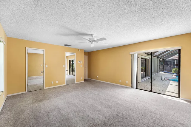 Residence photo 22