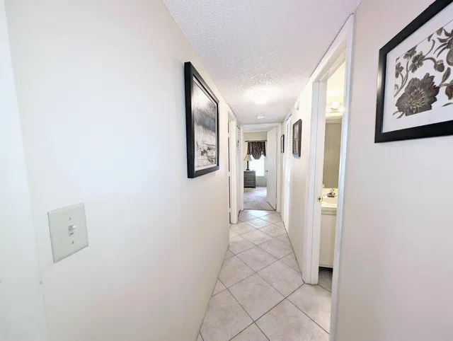 Unit 203 photo 11