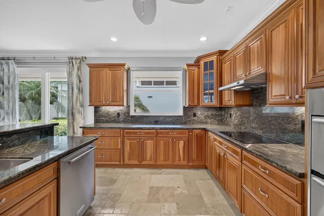 Willoughby Golf Club Residence photo 17