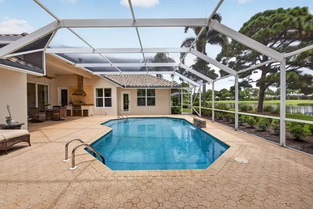 Willoughby Golf Club Residence photo 24