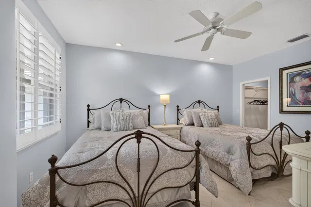 Willoughby Golf Club Residence photo 38
