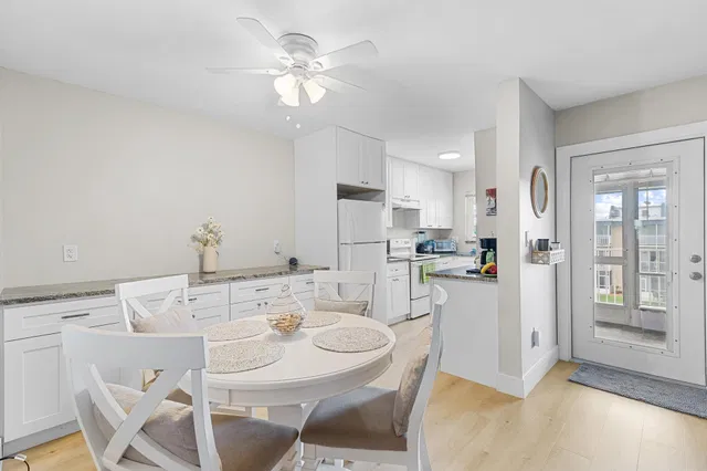  Unit 315 photo 14