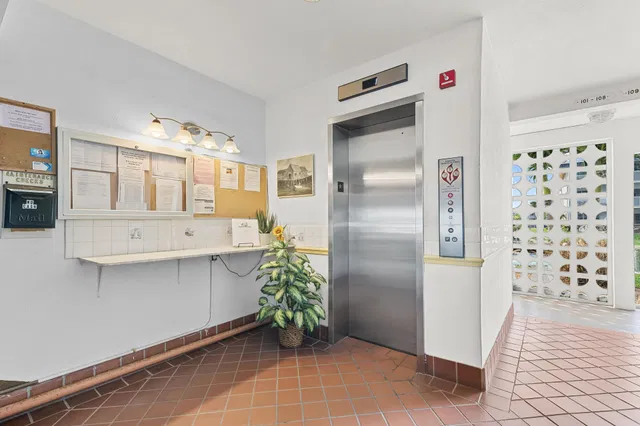  Unit 315 photo 18