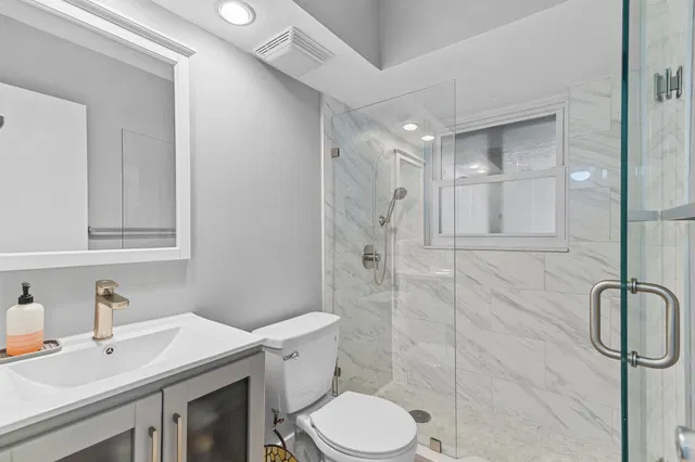  Unit 315 photo 21