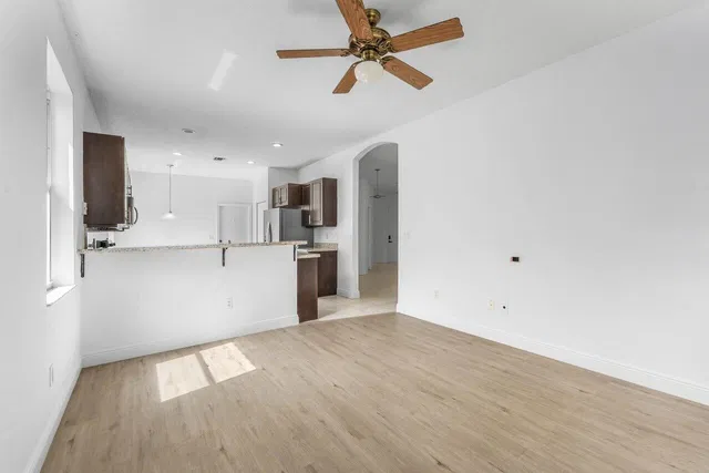 Residence photo 10