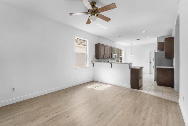  Residence photo 11