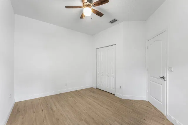  Residence photo 24