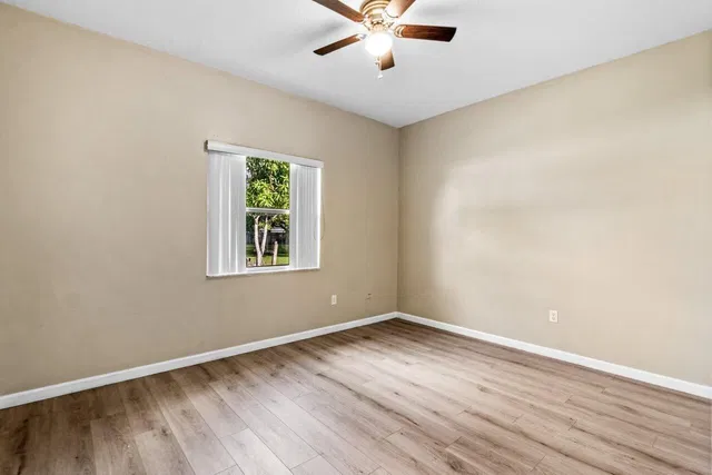  Residence photo 24