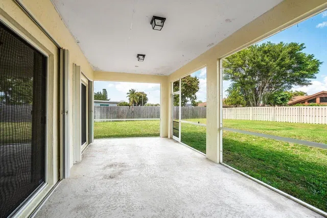  Residence photo 28
