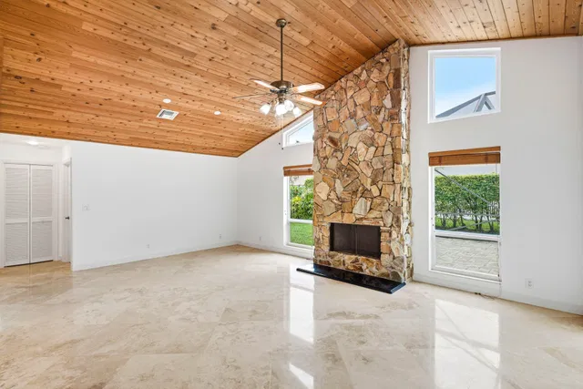 Colonnade Boca Raton Residence photo 13
