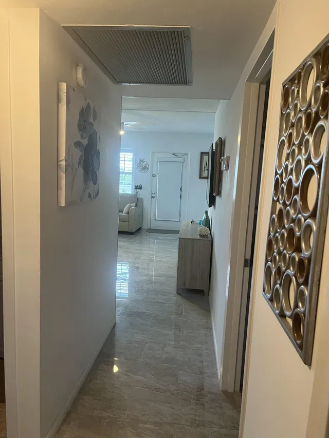 Residence photo 15