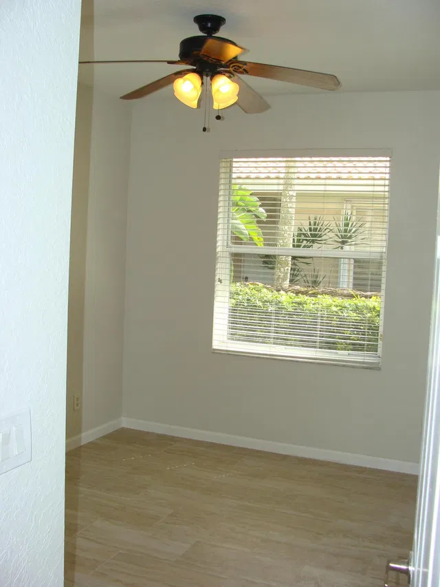  Residence photo 8
