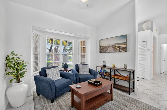  Residence photo 14