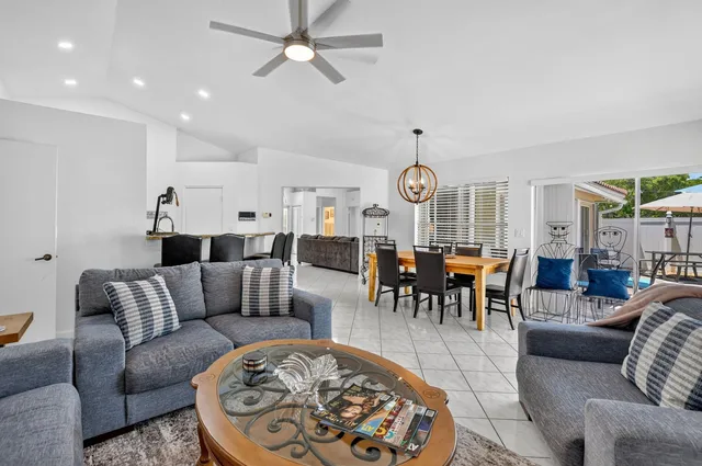  Residence photo 19