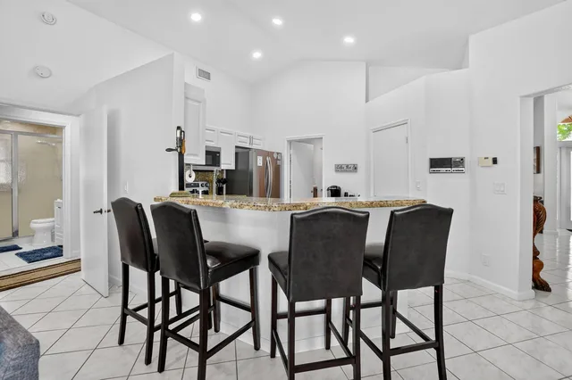  Residence photo 22