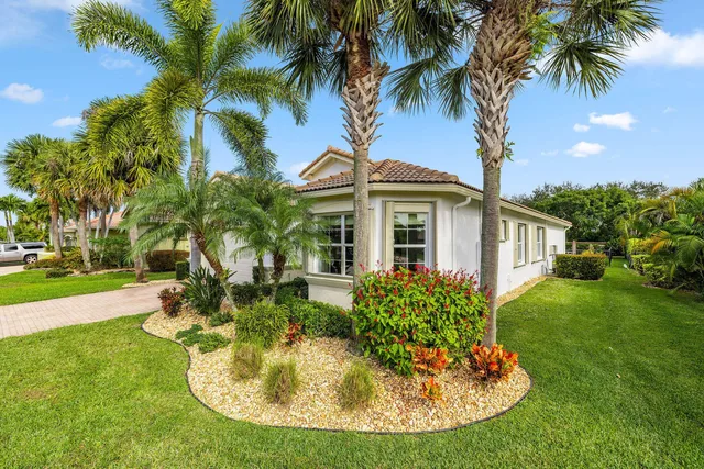  Residence photo 4