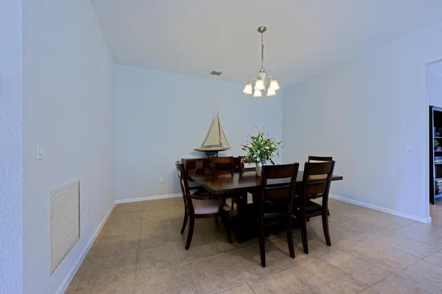  Residence photo 14