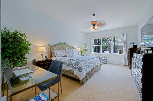  Residence photo 16
