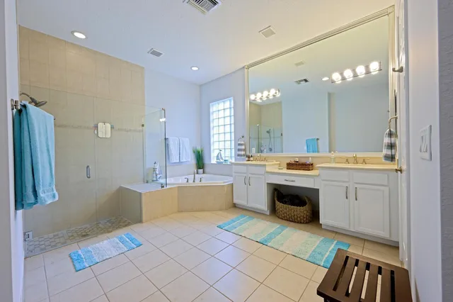  Residence photo 17