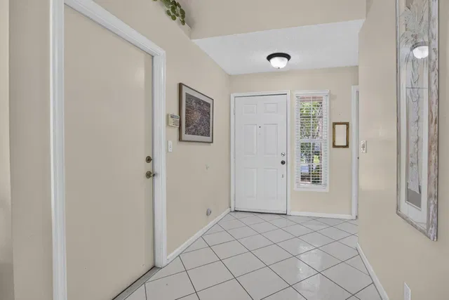 Residence photo 9