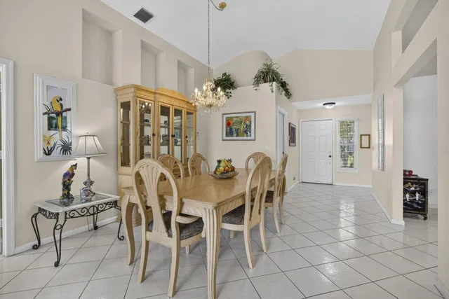 Residence photo 11