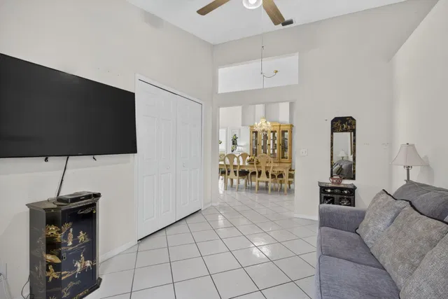 Residence photo 36