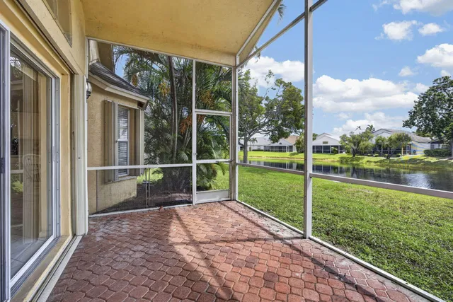Residence photo 39