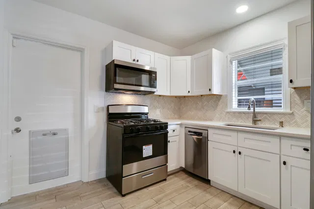 Residence photo 6