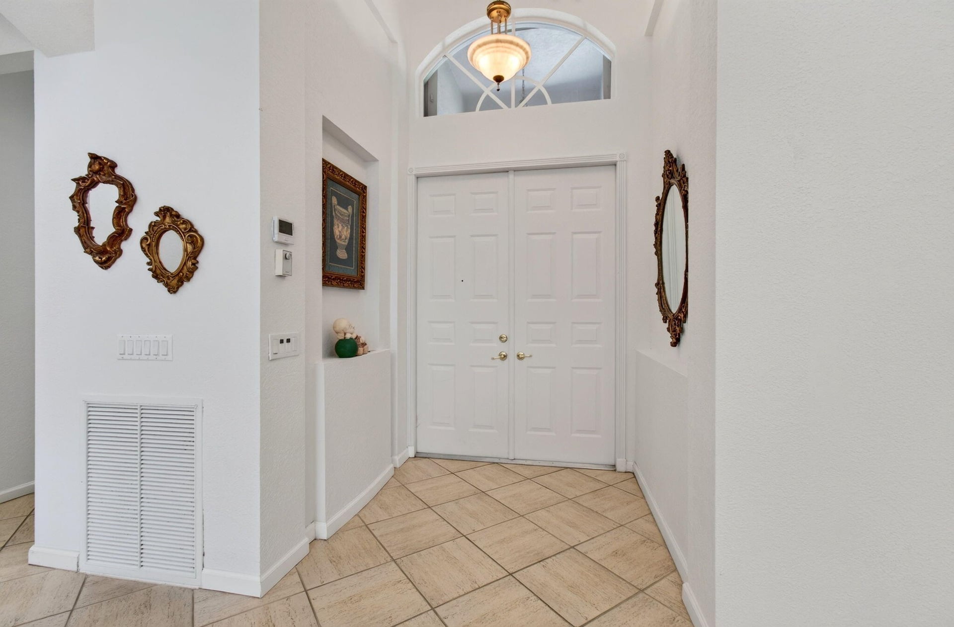Residence photo 2