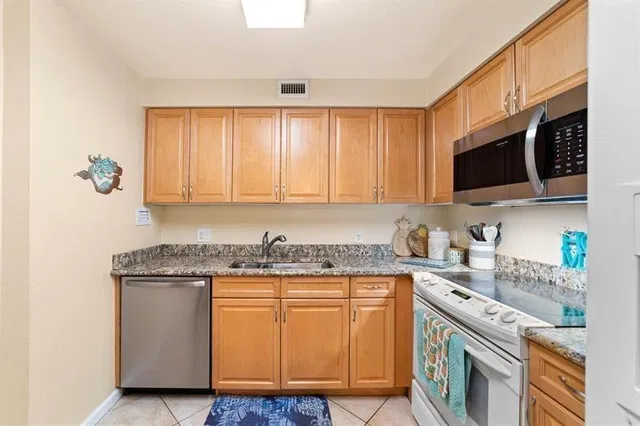Boca Raton Unit 2P photo 7